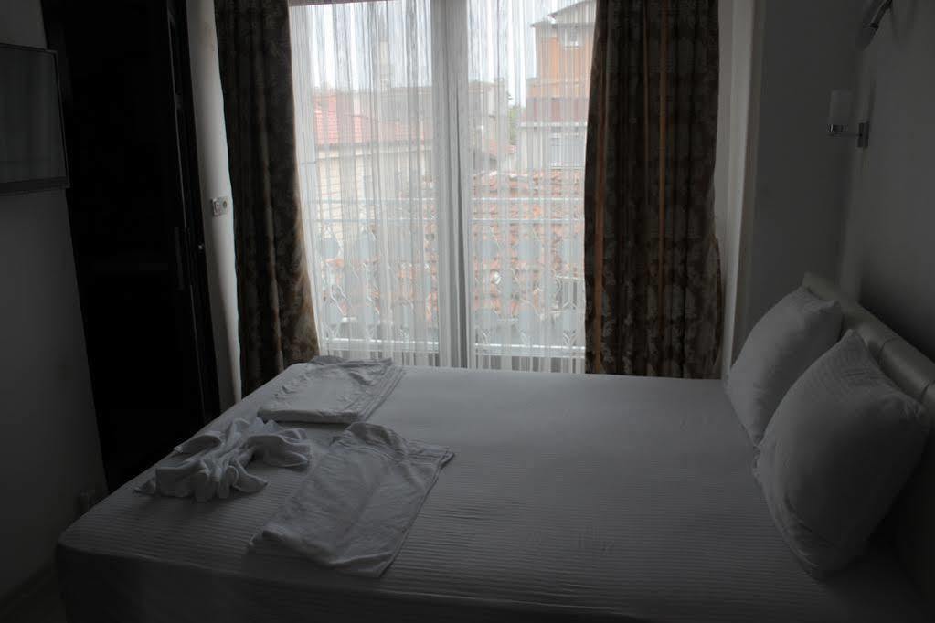Sultanahmet Deluxe Hotel Istanbul Bagian luar foto